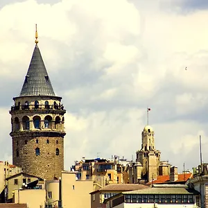 4* מלון Walton Galata